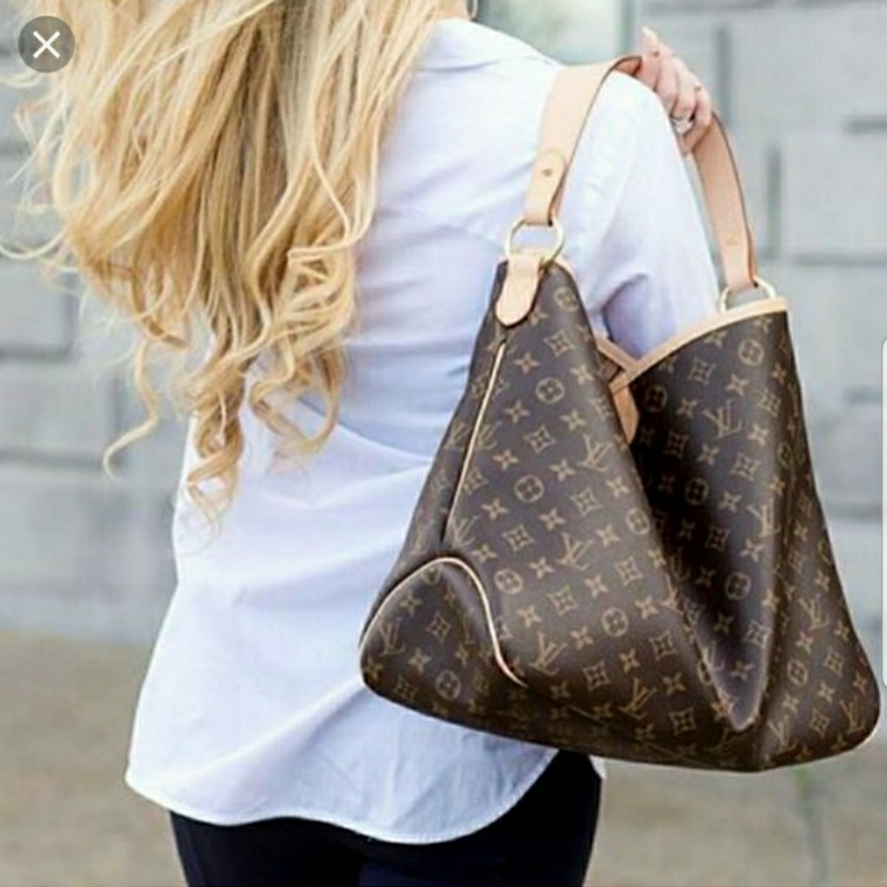 COPY - 🦋🌺STUNNING LOUIS VUITTON HOBO BAG MM🌺🦋